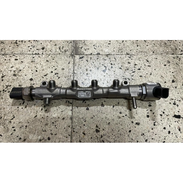 YAKIT DAĞITICI BORUSU 04L130093