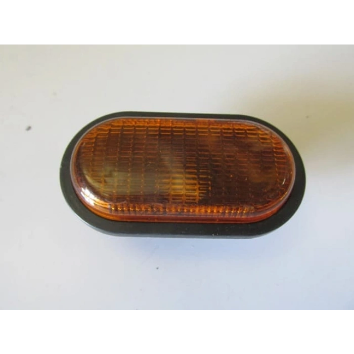 RENAULT CLIO- 2- SD/HB- 02/06; ÖN ÇAMURLUK SİNYALİ SARI SAĞ/SOL AYNI (ADET) (ARKASI SACLI) 7700822136