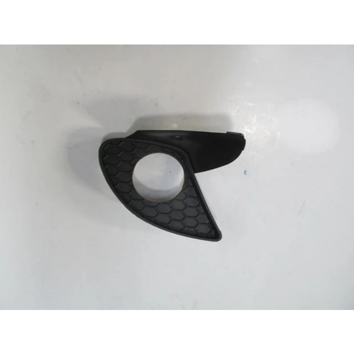 ALFA ROMEO 147- 05/09; SİS LAMBA KAPAĞI SAĞ SİYAH (TW)