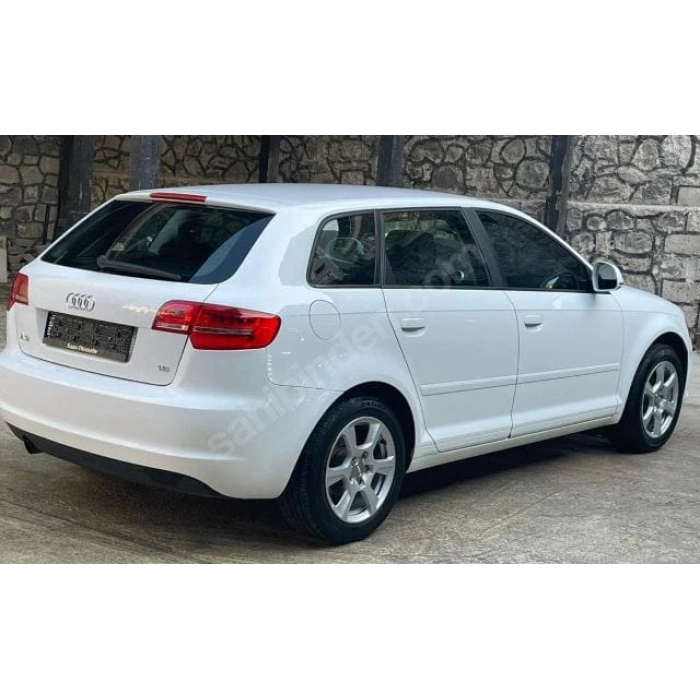 AUDI A3- 09/12; ARAÇ BİLGİLERİ VE RESİMLERİ