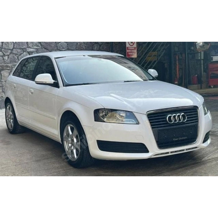 AUDI A3- 09/12; ARAÇ BİLGİLERİ VE RESİMLERİ