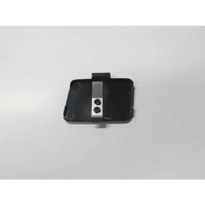 AUDI A4- 02/05; ÖN TAMPON ÇEKİ DEMİRİ KAPAĞI (TW)