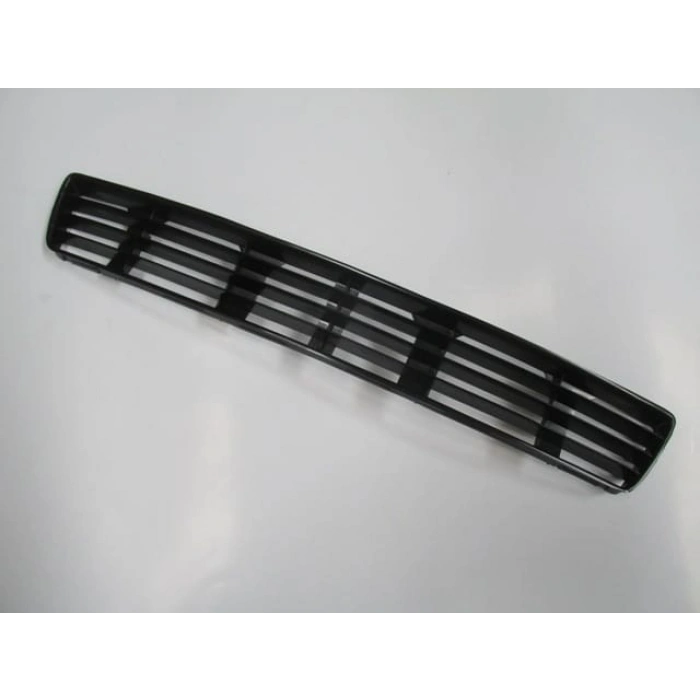 AUDI A4- 95/99; ÖN TAMPON PANJURU ORTA SİYAH (TYG)