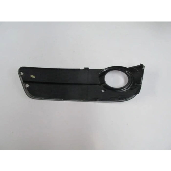 AUDI A5- 08/12; SİS LAMBA KAPAĞI SAĞ DELİKLİ (SİS YUVASI ÇERÇEVESİZ) (TW)