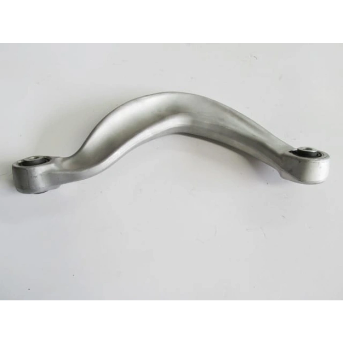 AUDI A5- 12/16; ARKA ÜST TABLA SAĞ EĞRİ TİP BURÇLU (SALINCAK) (SH)