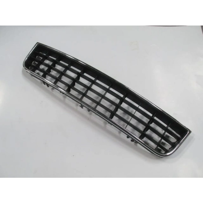 AUDI A6- 01/04; ÖN TAMPON PANJURU SİYAH (NİKELAJ KAPLAMALI) (TW)