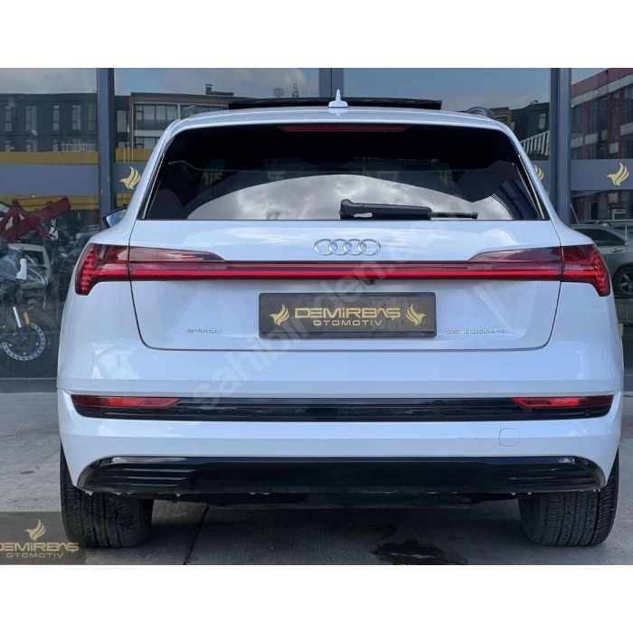 AUDI E TRON 7- 19/23; ARAÇ BİLGİLERİ VE RESİMLERİ
