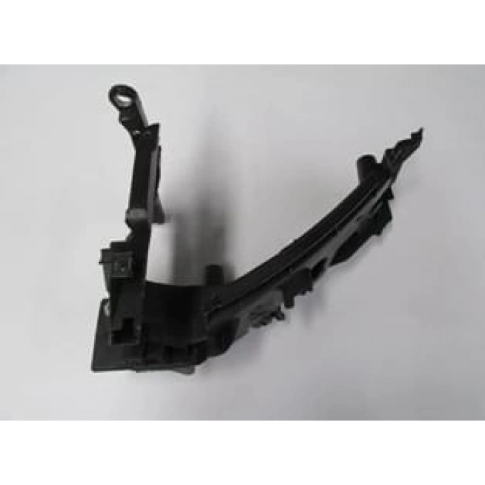 AUDI Q5- 10/12; FAR ALT BAĞLANTI BRAKETİ KÖŞE SAĞ PLASTİK (TW)