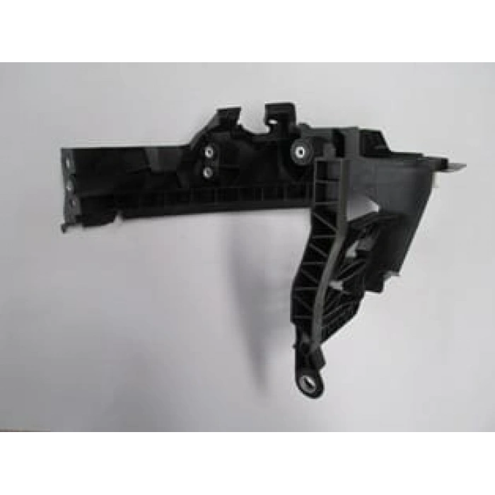 AUDI Q5- 10/12; FAR ALT BAĞLANTI BRAKETİ KÖŞE SOL PLASTİK (TW)