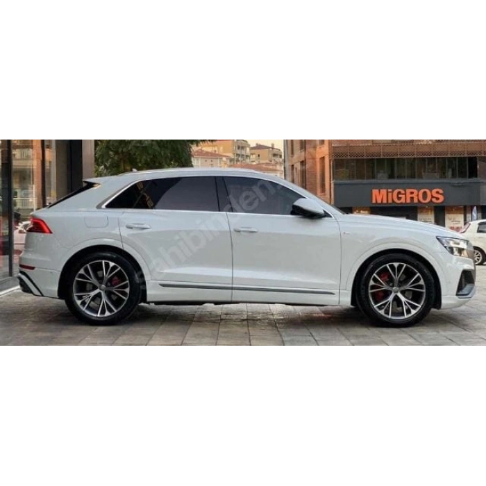 AUDI Q8- 18/25; ARAÇ BİLGİLERİ VE RESİMLERİ