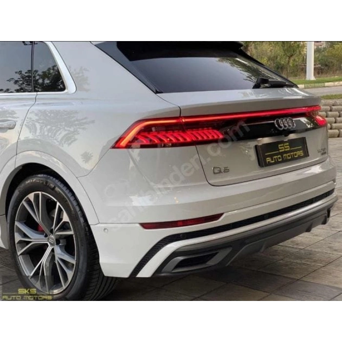 AUDI Q8- 18/25; ARAÇ BİLGİLERİ VE RESİMLERİ