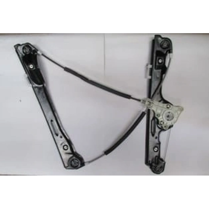 BMW 1 SERI- E87- 04/11; ÖN CAM KRİKOSU SOL ELEKTRİKLİ/MOTORSUZ (TW)