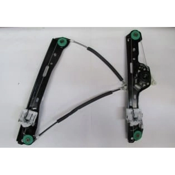 BMW 1 SERI- E87- 04/11; ÖN CAM KRİKOSU SOL ELEKTRİKLİ/MOTORSUZ (TW)