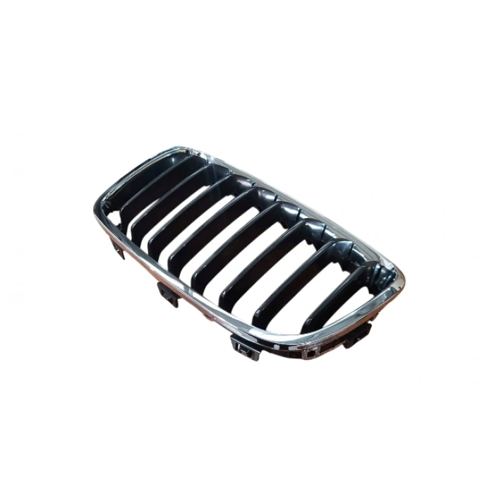 BMW 1 SERI- F20- 12/15; ÖN PANJUR SOL (NİKELAJ ÇERÇEVELİ) (İÇ PETEKLERİ SİYAH) (SPORT) (TYG)