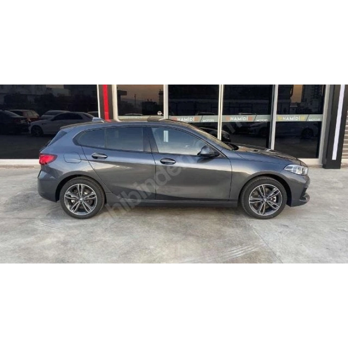 BMW 1 SERI- F40- 20/22; ARAÇ BİLGİLERİ VE RESİMLERİ