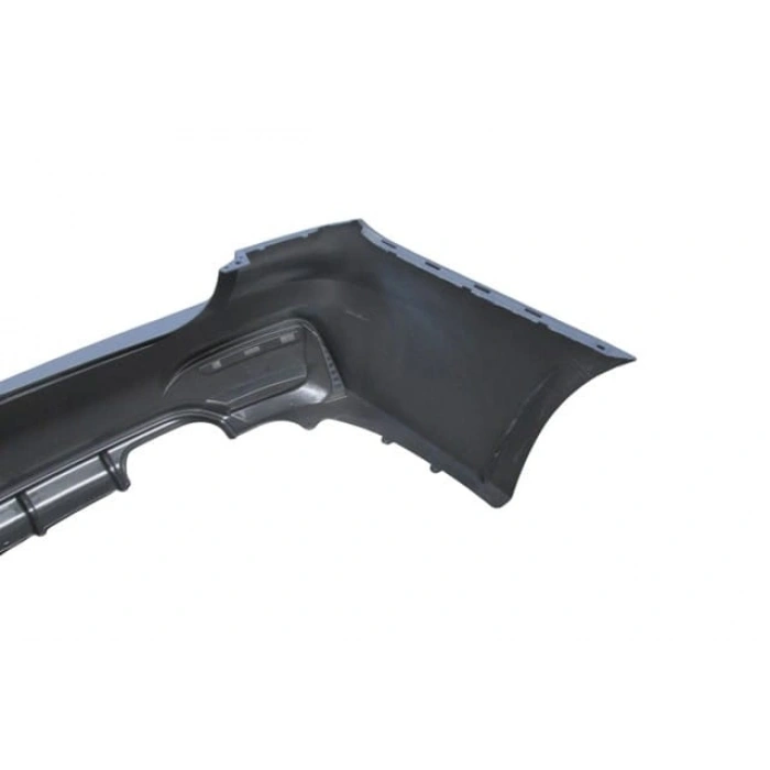 BMW 3 SERI- F30- 12/18; ARKA TAMPON ASTARLI(SENSÖR YUVALI/REFLEKTÖRLÜ/KARLIKLI/ÇİFT EGZOS DELİKLİ)