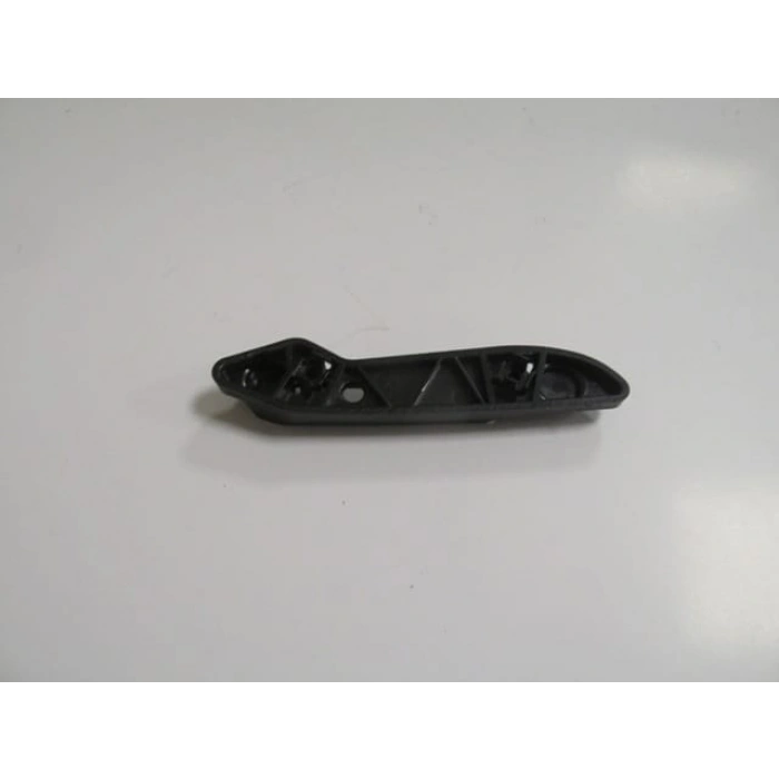 BMW 3 SERI- F30- 12/18; ÖN TAMPON BRAKETİ SOL (ÜST KULAĞA TAKILAN) (M-TECH)