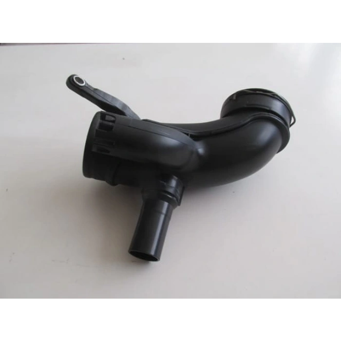 BMW 5 SERI- F10- 10/16; HAVA FİLTRESİ GİRİŞ HORTUMU