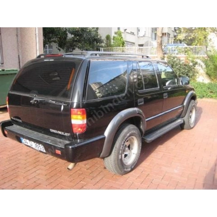 CHEVROLET BLAZER- 98/01; ARAÇ BİLGİLERİ VE RESİMLERİ