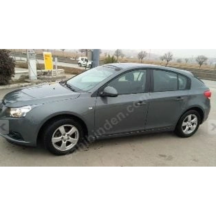 CHEVROLET CRUZE- 09/14; ARAÇ BİLGİLERİ VE RESİMLERİ