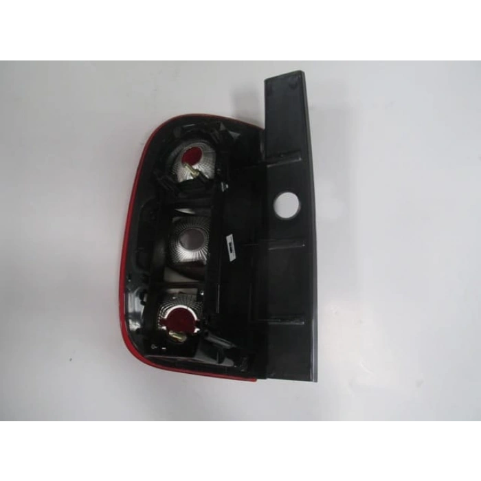 DACIA DUSTER- 14/17; STOP LAMBASI SAĞ KIRMIZI/BEYAZ