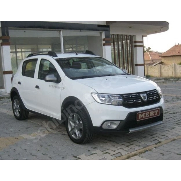 DACIA SANDERO- 13/20; ARAÇ BİLGİLERİ VE RESİMLERİ