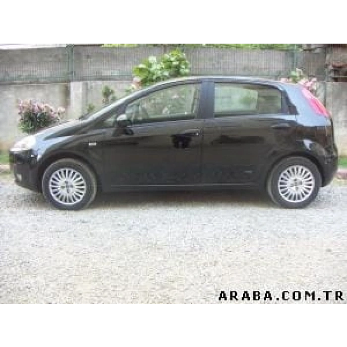 FIAT GRANDE PUNTO- 06/12; ARAÇ BİLGİLERİ VE RESİMLERİ