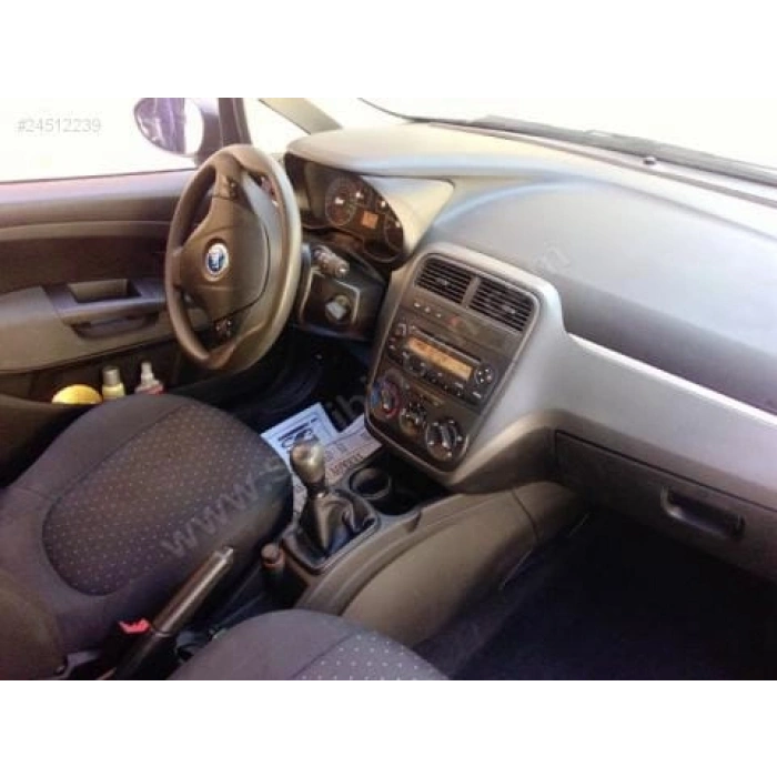 FIAT GRANDE PUNTO- 06/12; ARAÇ BİLGİLERİ VE RESİMLERİ