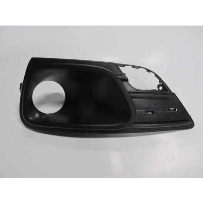 FIAT LINEA- 12/17; SİS LAMBA KAPAĞI SAĞ SİS DELİKLİ