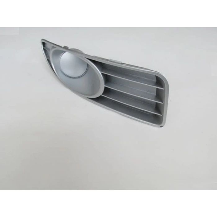 FIAT LINEA CLASSIC- 06/15; SİS LAMBA KAPAĞI SAĞ SİS DELİKSİZ (GÜMÜŞ GRİ)