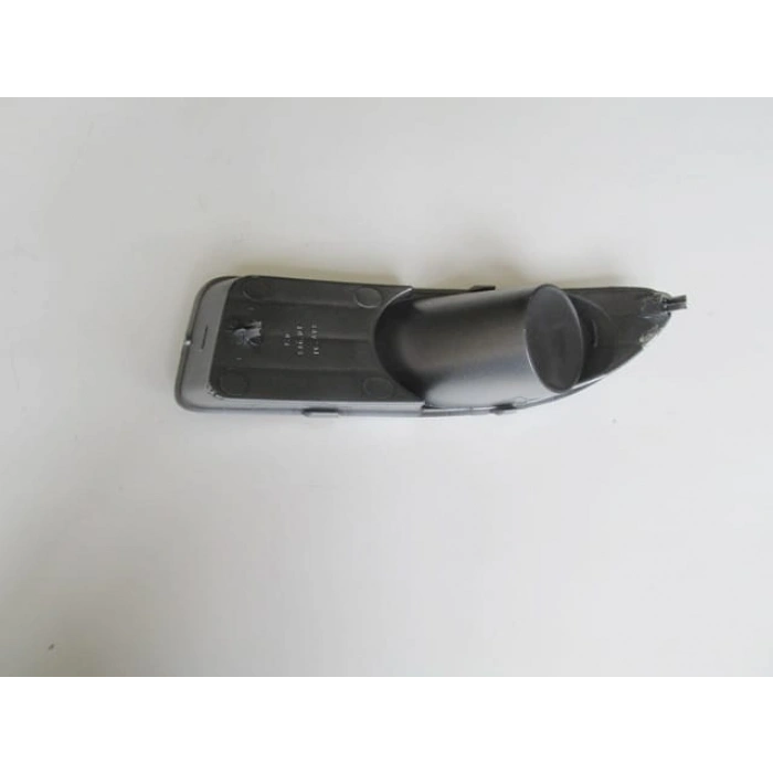 FIAT LINEA CLASSIC- 06/15; SİS LAMBA KAPAĞI SAĞ SİS DELİKSİZ (GÜMÜŞ GRİ)