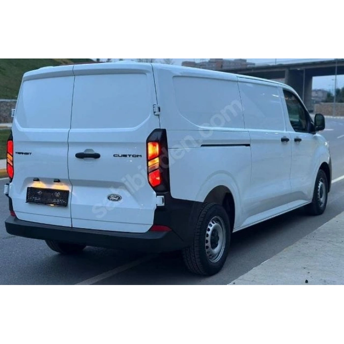 FORD CUSTOM- 23/25; ARAÇ BİLGİLERİ VE RESİMLERİ
