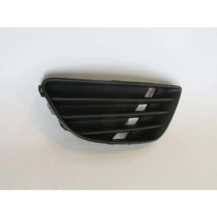 FORD FIESTA- 02/05; SİS LAMBA KAPAĞI SAĞ SİYAH SİS DELİKSİZ (TYG)