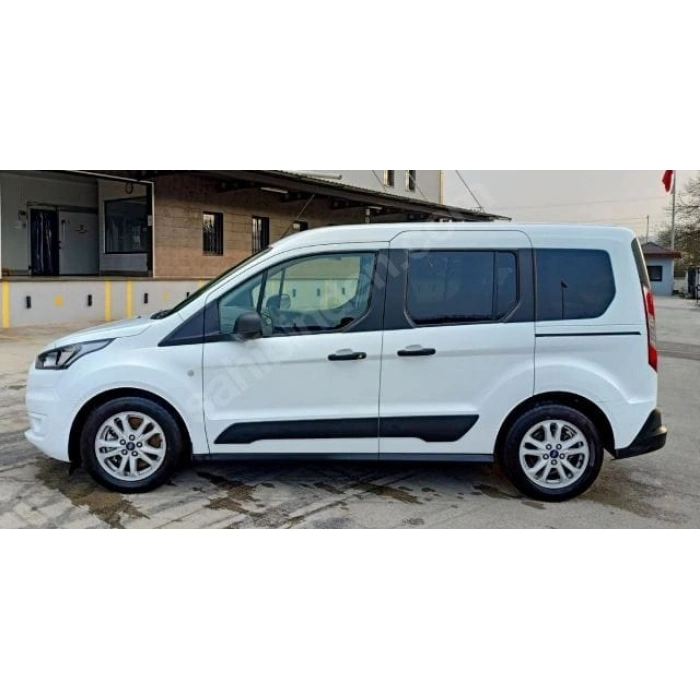 FORD TOURNEO CONNECT- 20/22; ARAÇ BİLGİLERİ VE RESİMLERİ