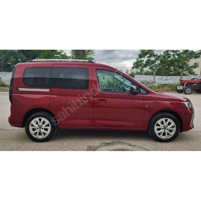 FORD TOURNEO CONNECT- 22/24; ARAÇ BİLGİLERİ VE RESİMLERİ