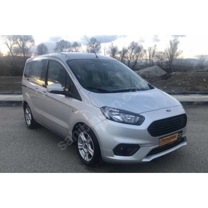 FORD TOURNEO COURIER- 18/23; ARAÇ BİLGİLERİ VE RESİMLERİ