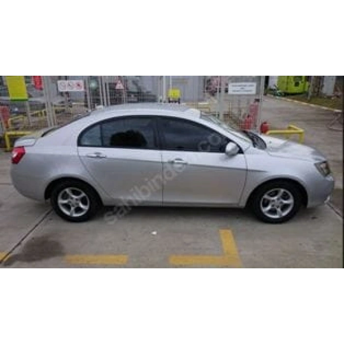 GEELY EMGRAND- 10/13; ARAÇ BİLGİLERİ VE RESİMLERİ