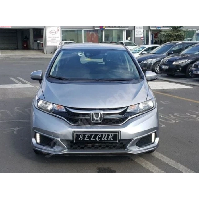 HONDA JAZZ- 18/19; ARAÇ BİLGİLERİ VE RESİMLERİ