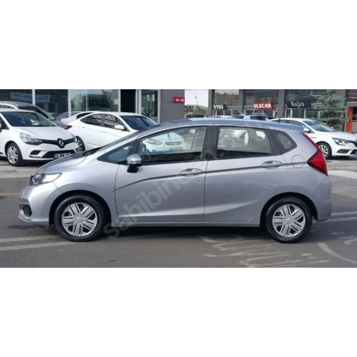 HONDA JAZZ- 18/19; ARAÇ BİLGİLERİ VE RESİMLERİ