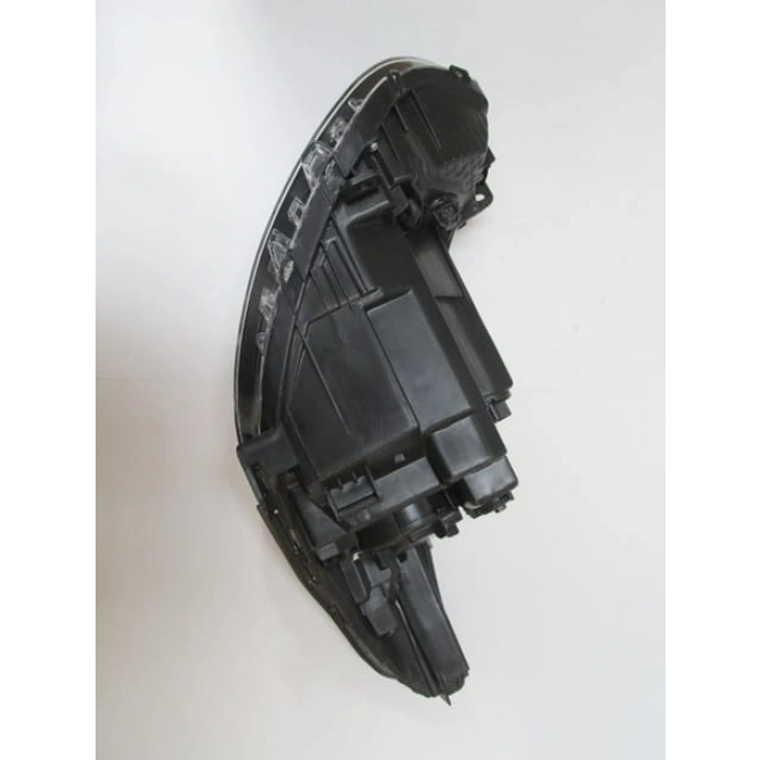 HYUNDAI ACCENT- BLUE- 11/14; FAR LAMBASI SAĞ ELEKTRİKLİ/MOTORLU/BEYAZ REFLEKTÖRLÜ LEDSİZ H4 (AYFAR)