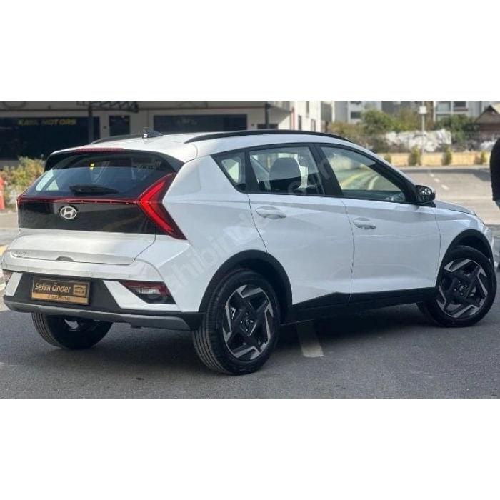 HYUNDAI BAYON- 21/25; ARAÇ BİLGİLERİ VE RESİMLERİ