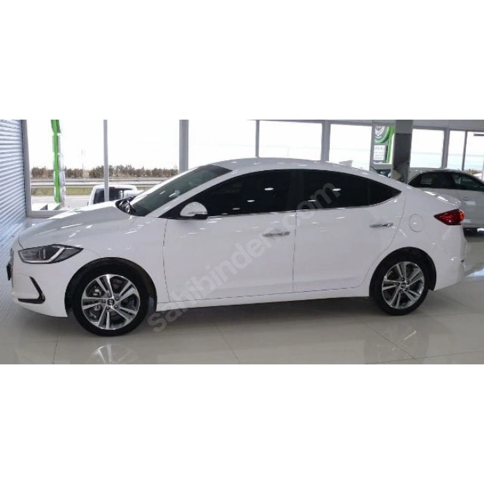 HYUNDAI ELANTRA- 16/18; ARAÇ BİLGİLERİ VE RESİMLERİ