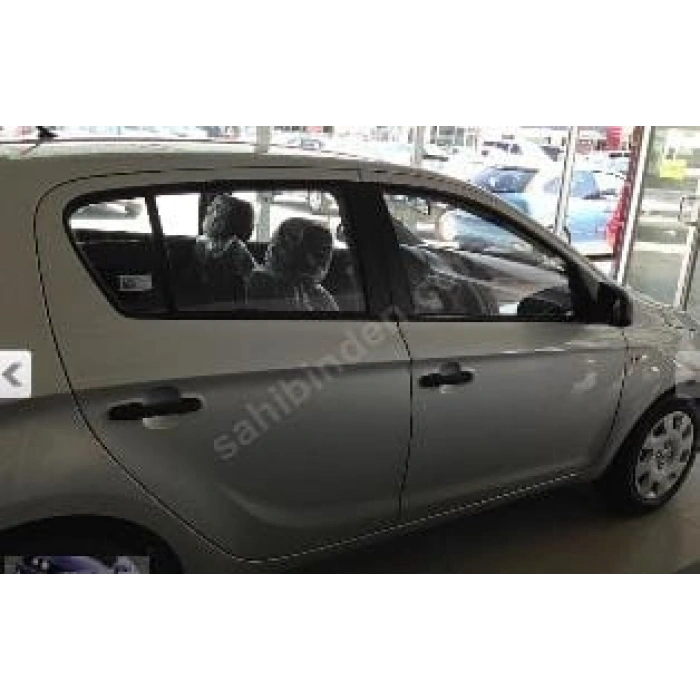 HYUNDAI I20- 13/14; ARAÇ BİLGİLERİ VE RESİMLERİ