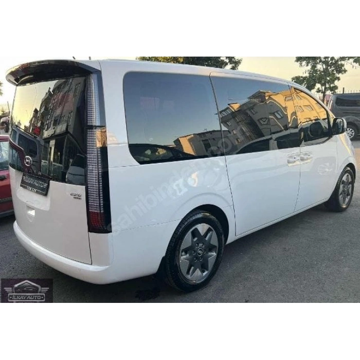 HYUNDAI STARIA- 22/24; ARAÇ BİLGİLERİ VE RESİMLERİ