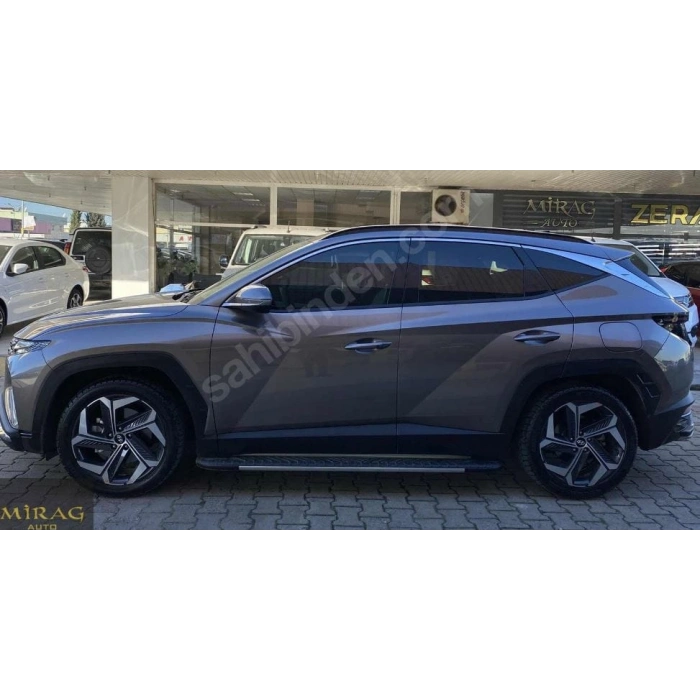 HYUNDAI TUCSON- 21/25; ARAÇ BİLGİLERİ VE RESİMLERİ