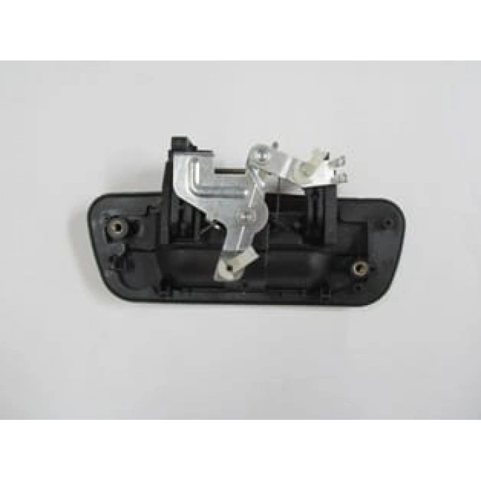 ISUZU D MAX- PICK UP- 04/07; ARKA BAGAJ KAPAĞI ORTA AÇMA KOLU SİYAH (KİLİT DELİKSİZ) (TW)