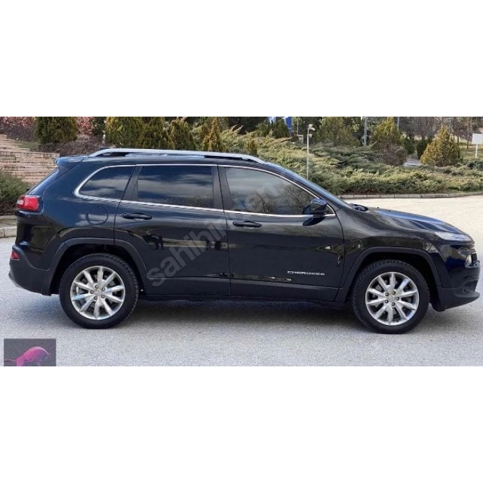 JEEP CHEROKEE- 14/15; ARAÇ BİLGİLERİ VE RESİMLERİ