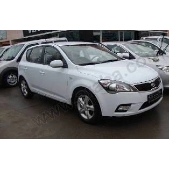 KIA CEED- 10/11; ARAÇ BİLGİLERİ VE RESİMLERİ