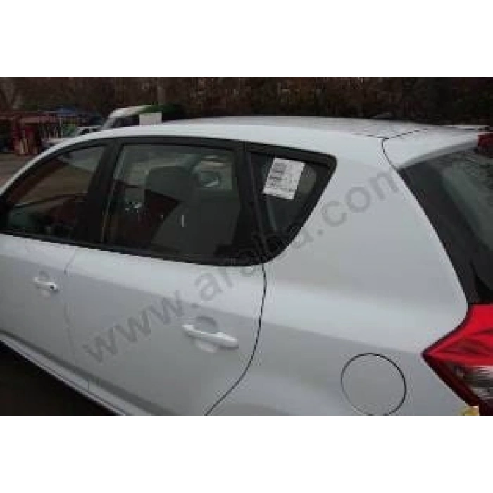 KIA CEED- 10/11; ARAÇ BİLGİLERİ VE RESİMLERİ