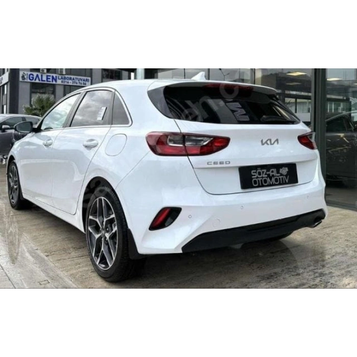 KIA CEED- 21/23; ARAÇ BİLGİLERİ VE RESİMLERİ (MAKYAJLI KASA)